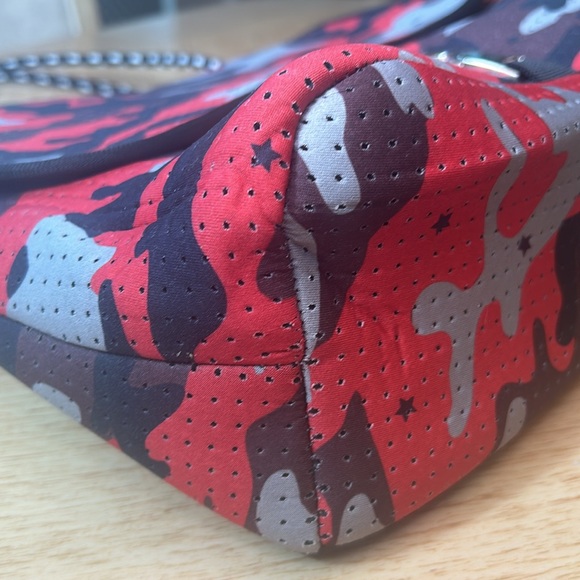 Pop Ups Neoprene Flap Crossbody Bag - Picture 5 of 11